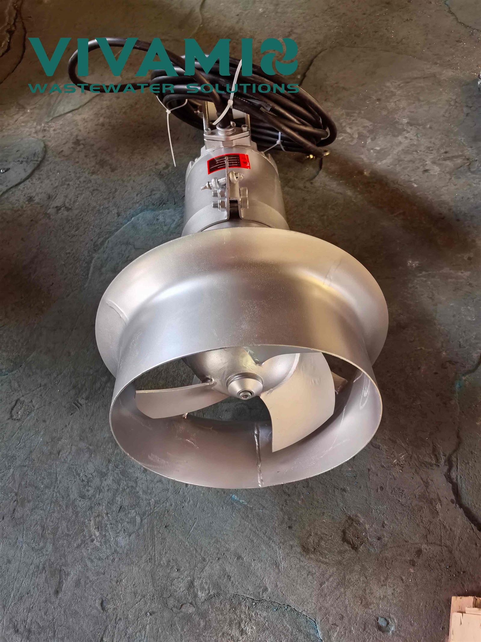 Submersible mixer equipment